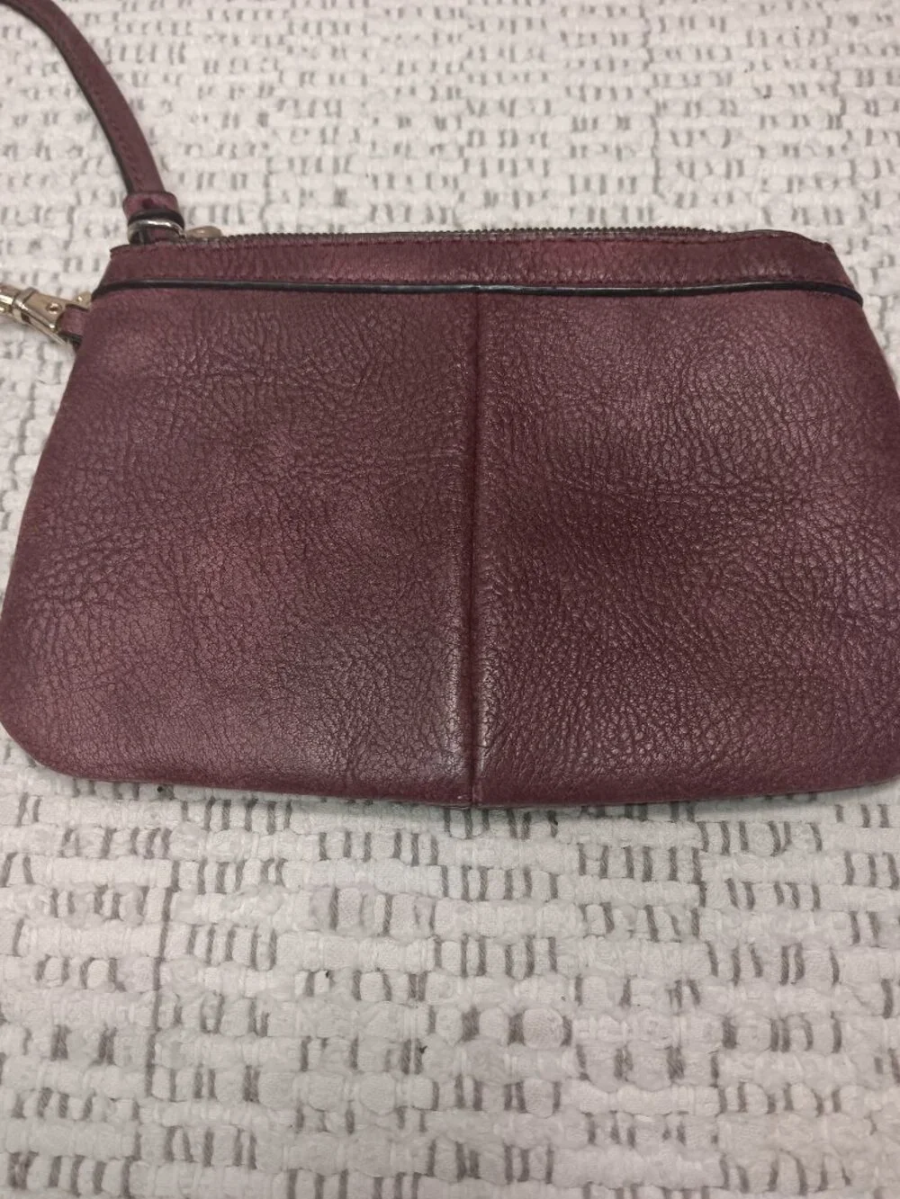 Wilsons Leather Burgundy Cashwrap Distressed Wristlet Coin Purse Clutch